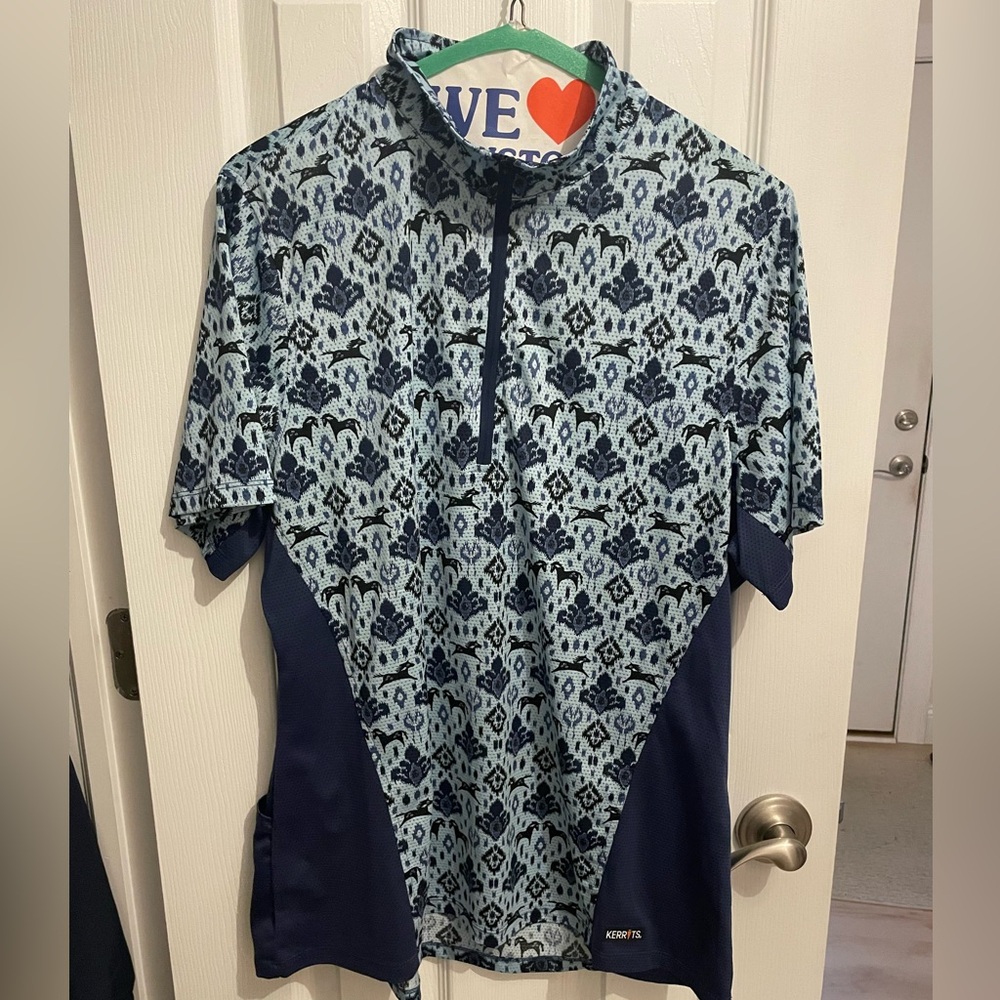 SOLD!! Kerrits Short Sleeve Riding shirt with horse print Size XL